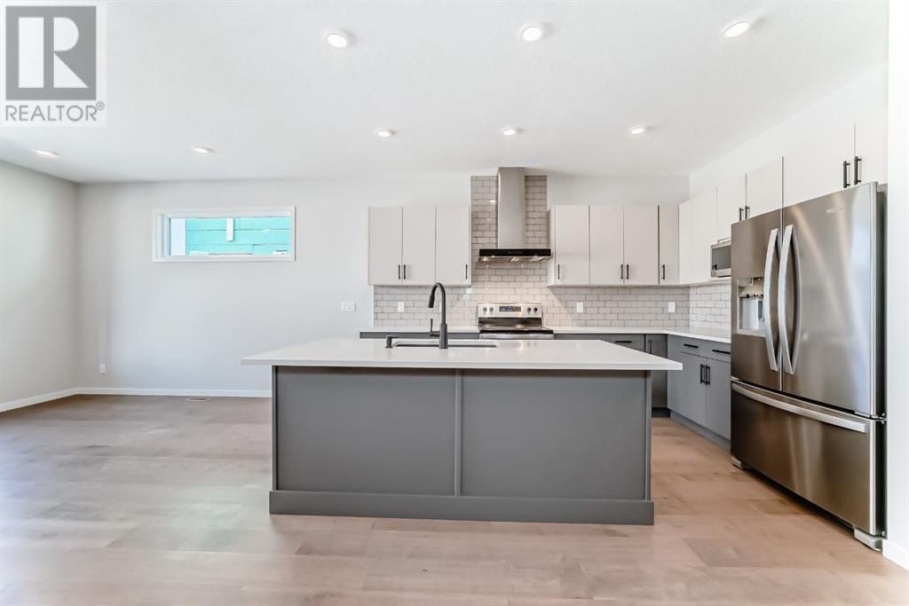 Single Family House for Sale in  Tekarra Drive NW Glacier Ridge Calgary 