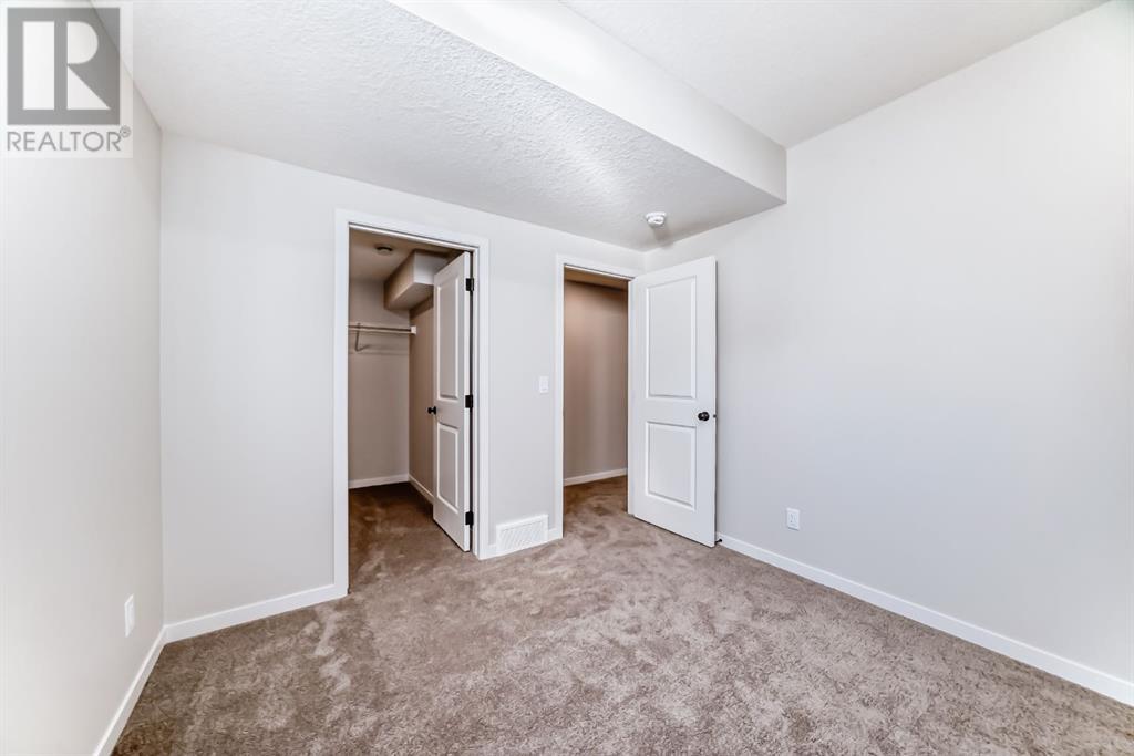 Single Family House for Sale in  Tekarra Drive NW Glacier Ridge Calgary 