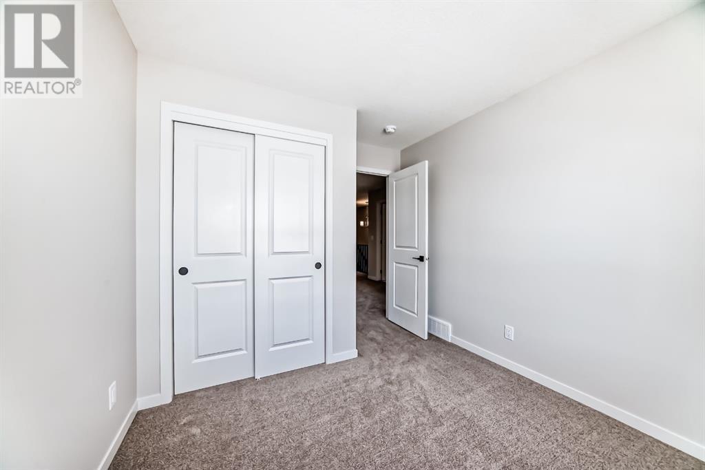Single Family House for Sale in  Tekarra Drive NW Glacier Ridge Calgary 