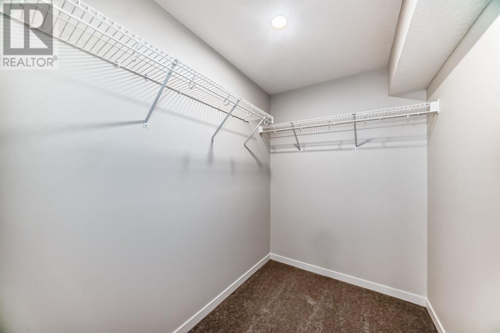 Single Family House for Sale in  Tekarra Drive NW Glacier Ridge Calgary 