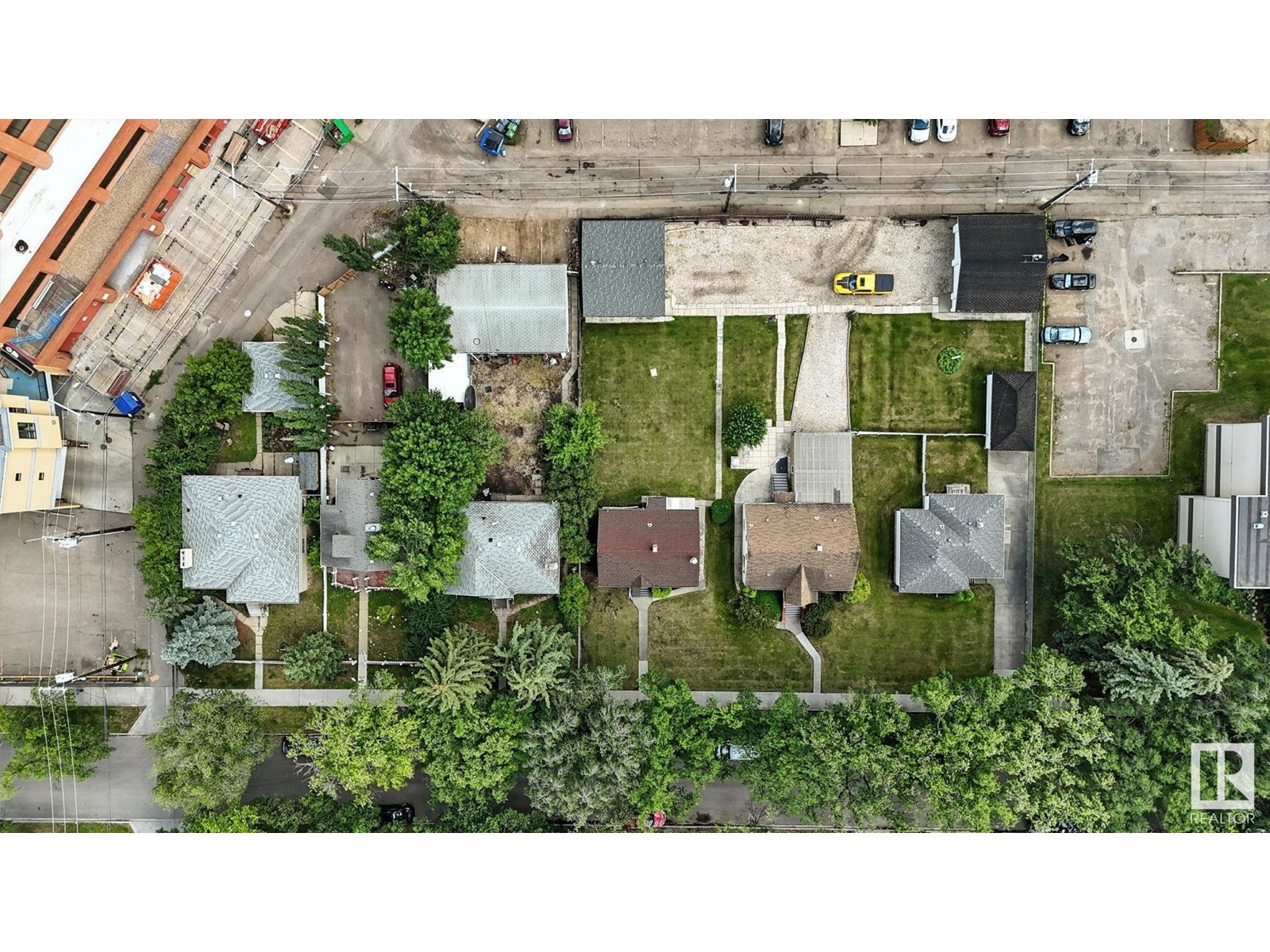 Photo 17 of 11039 107 St Nw Nw, Edmonton AB