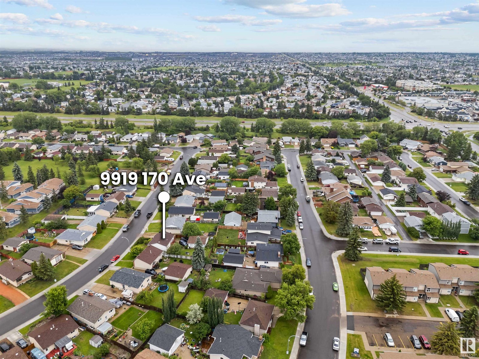 Photo 23 of 9919 170 Av Nw, Edmonton AB