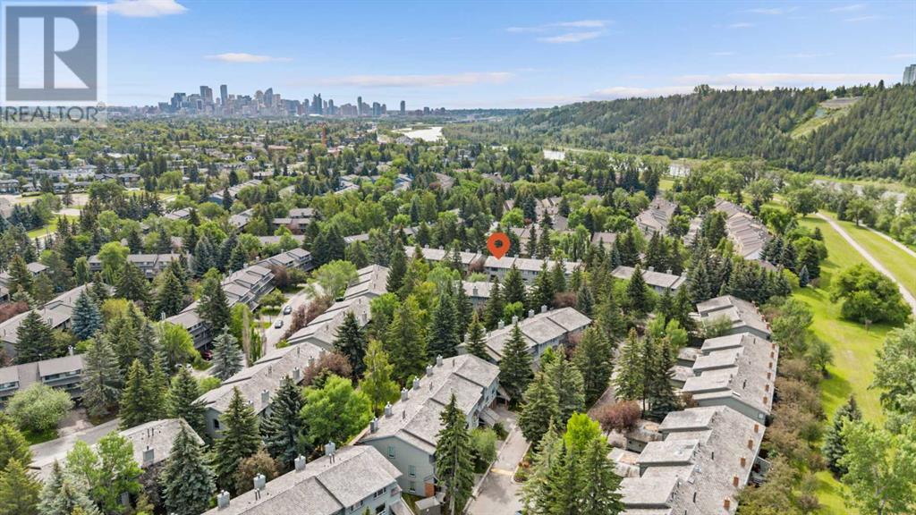 Single Family House 4 Level for Sale in  Point Mckay Grove NW Point McKay Calgary 
