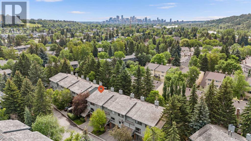 Single Family House 4 Level for Sale in  Point Mckay Grove NW Point McKay Calgary 