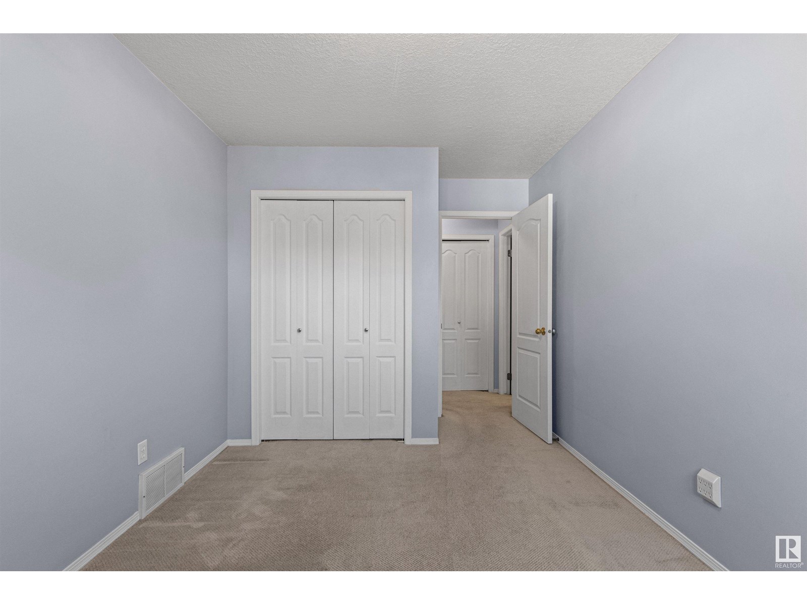 Photo 19 of 1926 36 St Nw, Edmonton AB