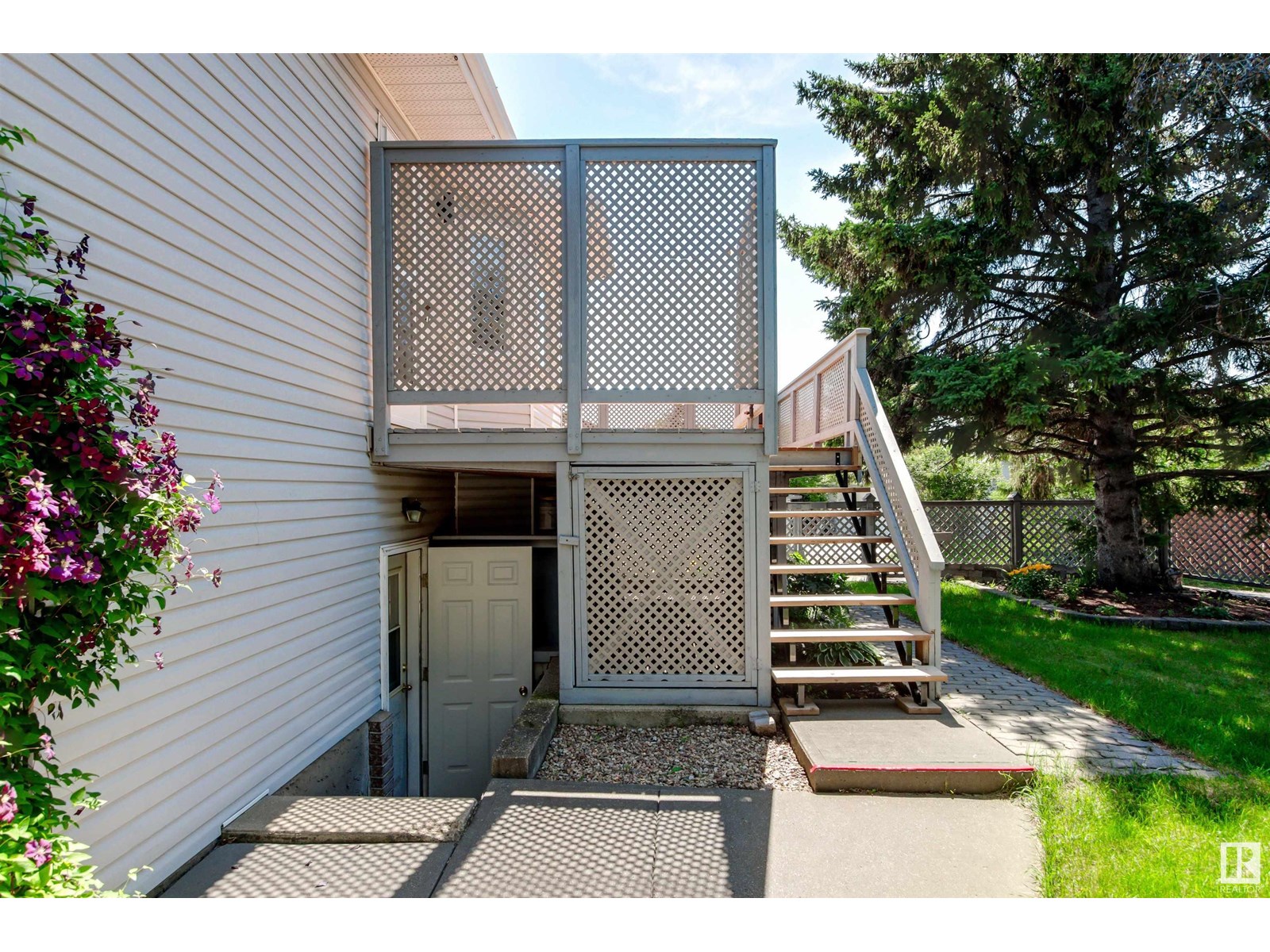 Photo 65 of 1926 36 St Nw, Edmonton AB