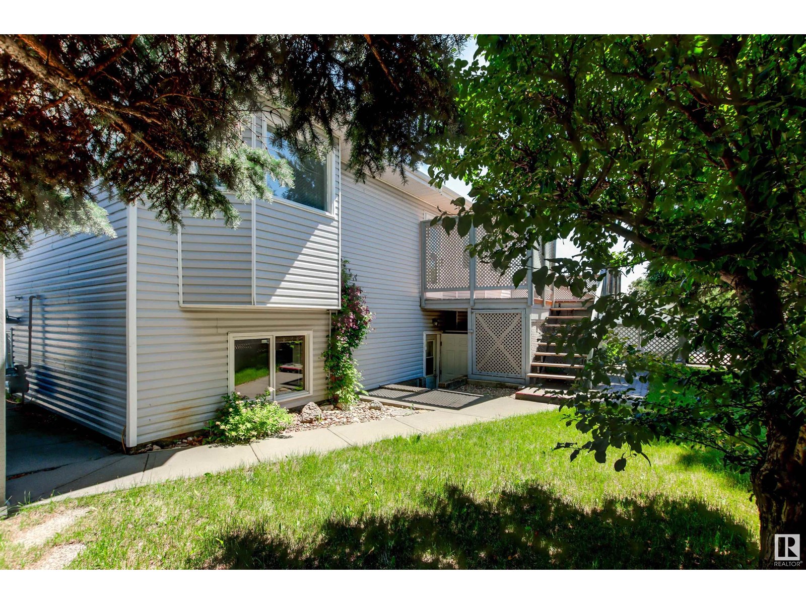 Photo 42 of 1926 36 St Nw, Edmonton AB