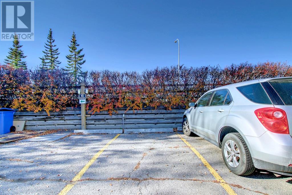 Photo 5 of 404 3727 42 Street Nw, Calgary AB