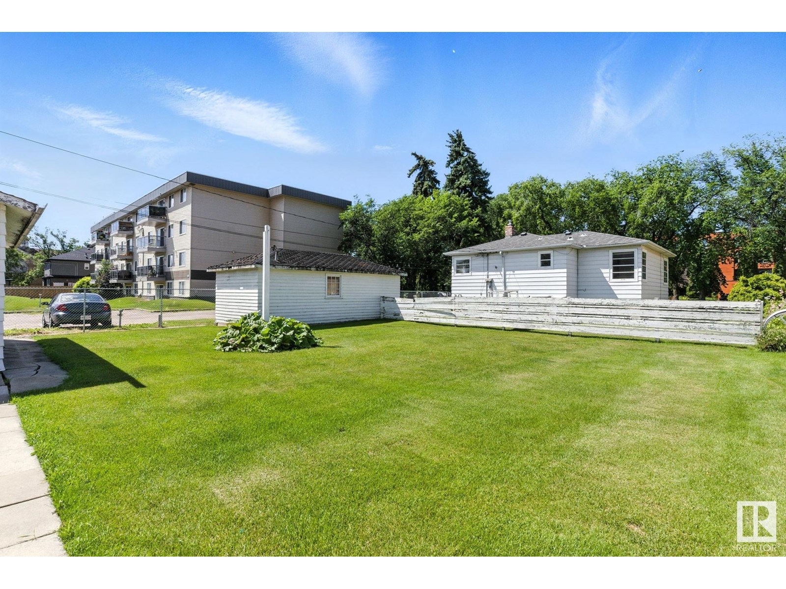 Photo 16 of 11029 107 St Nw, Edmonton AB