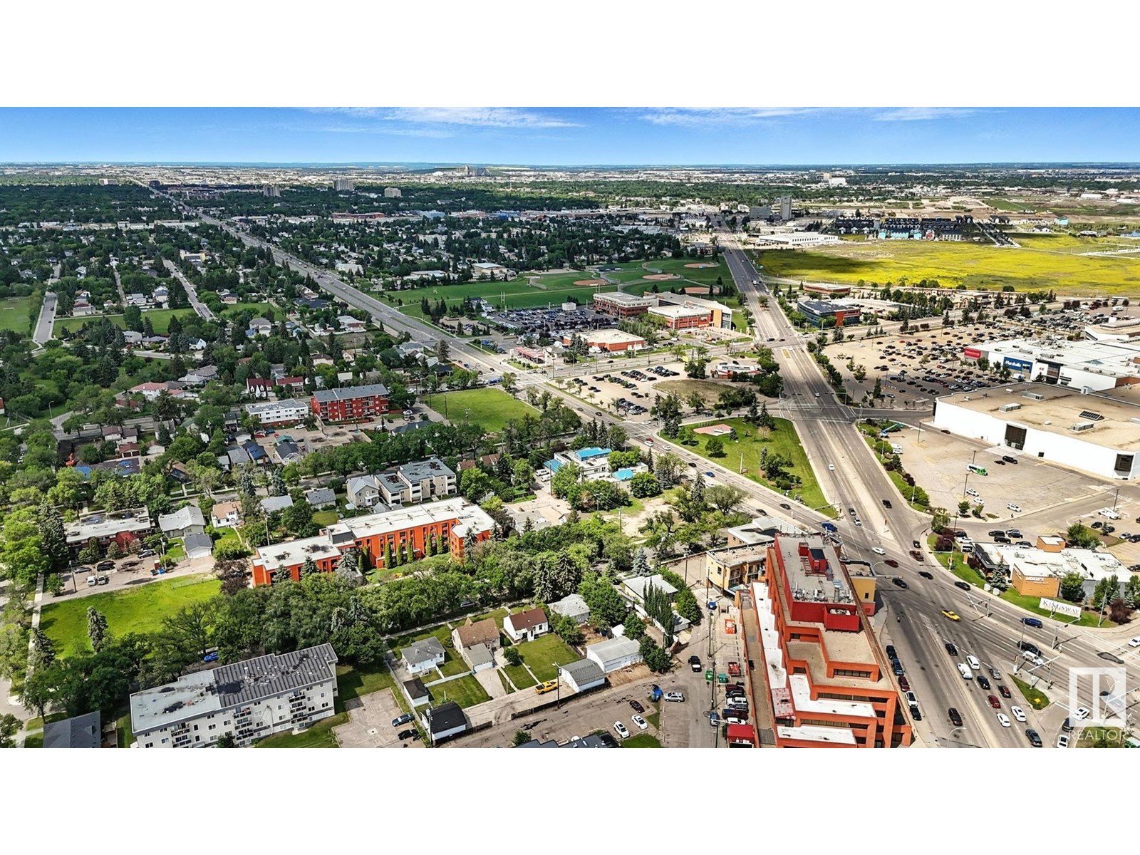 Photo 32 of 11029 107 St Nw, Edmonton AB