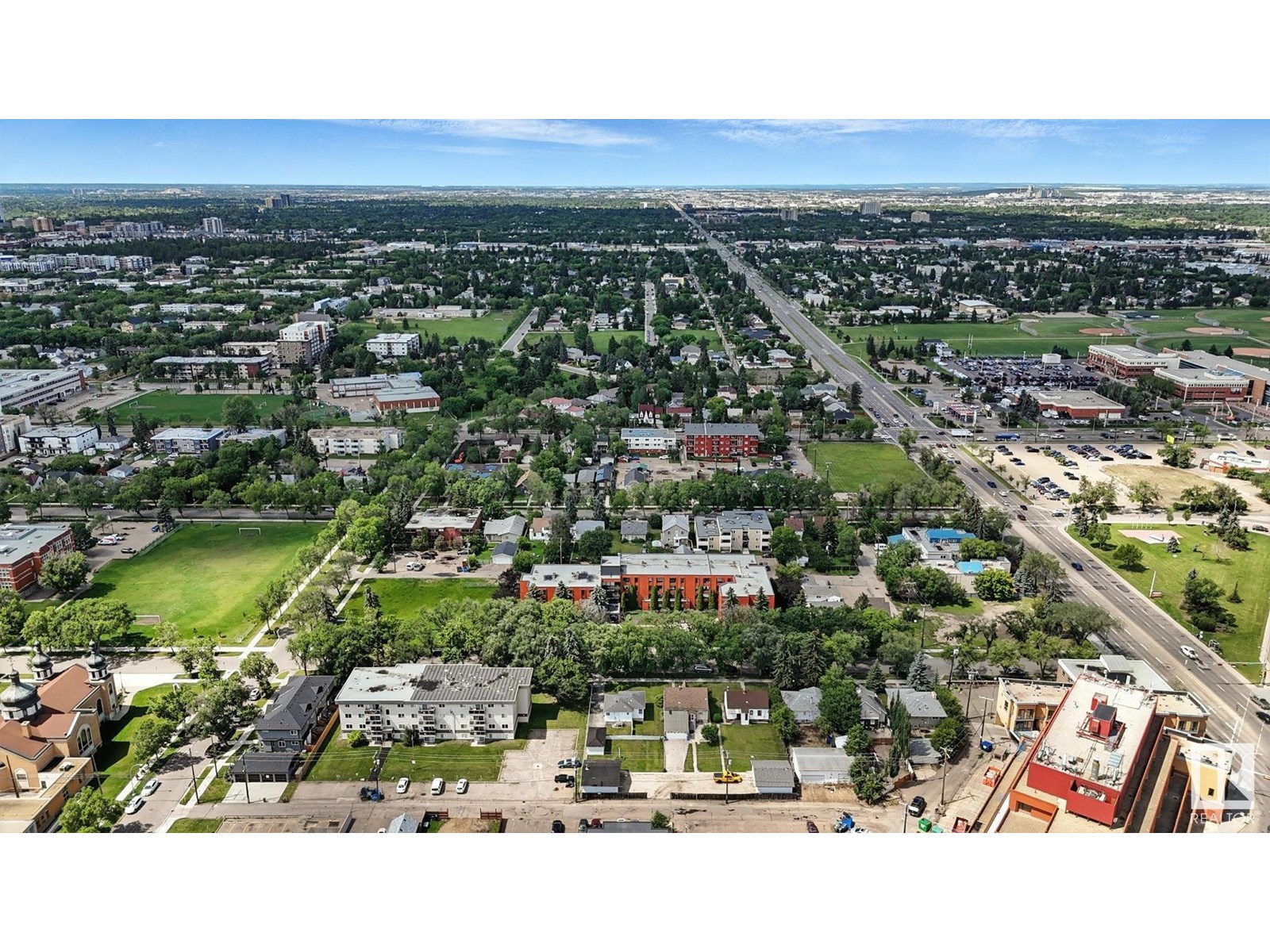 Photo 41 of 11029 107 St Nw, Edmonton AB