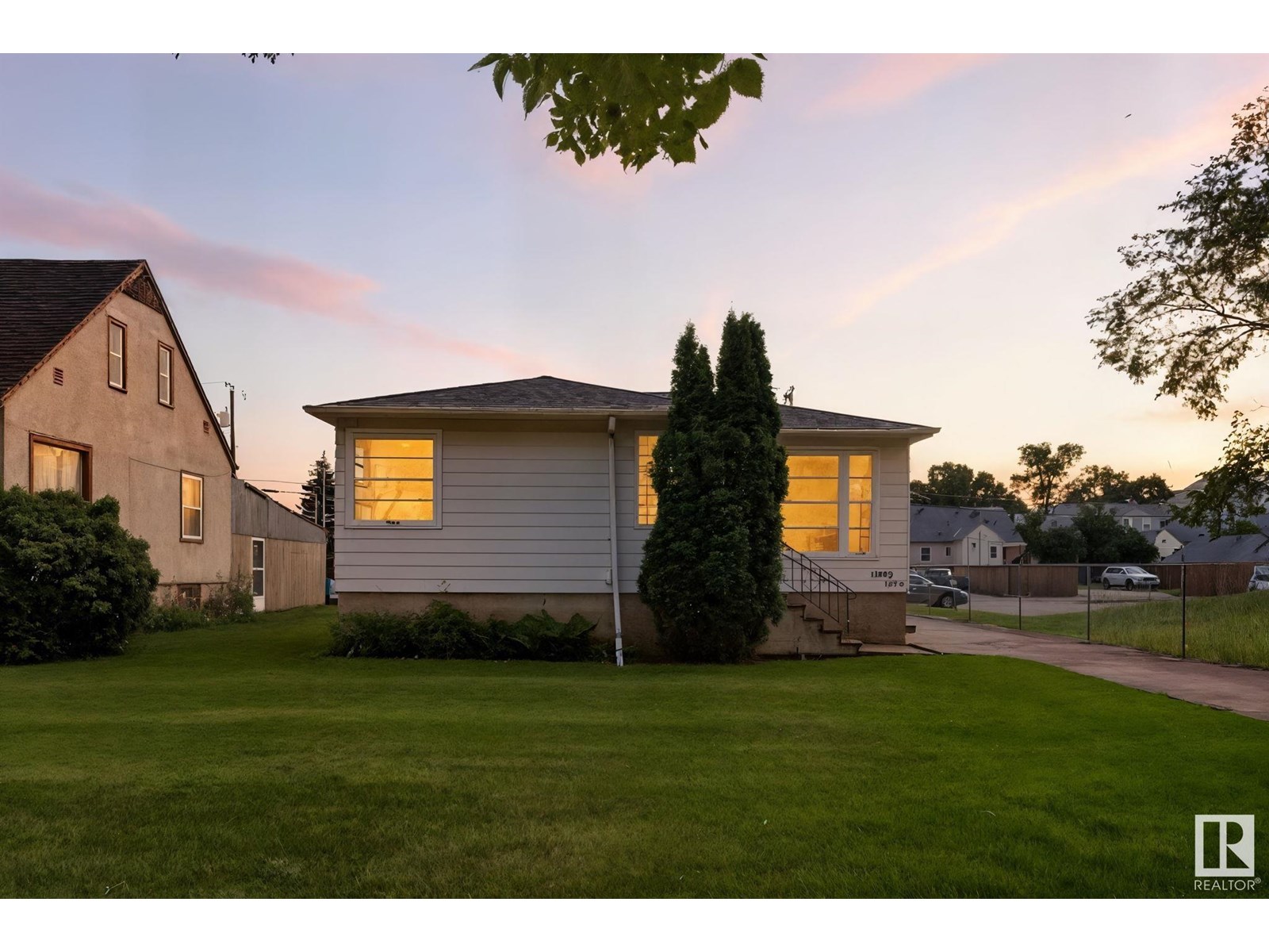 Photo 7 of 11029 107 St Nw, Edmonton AB