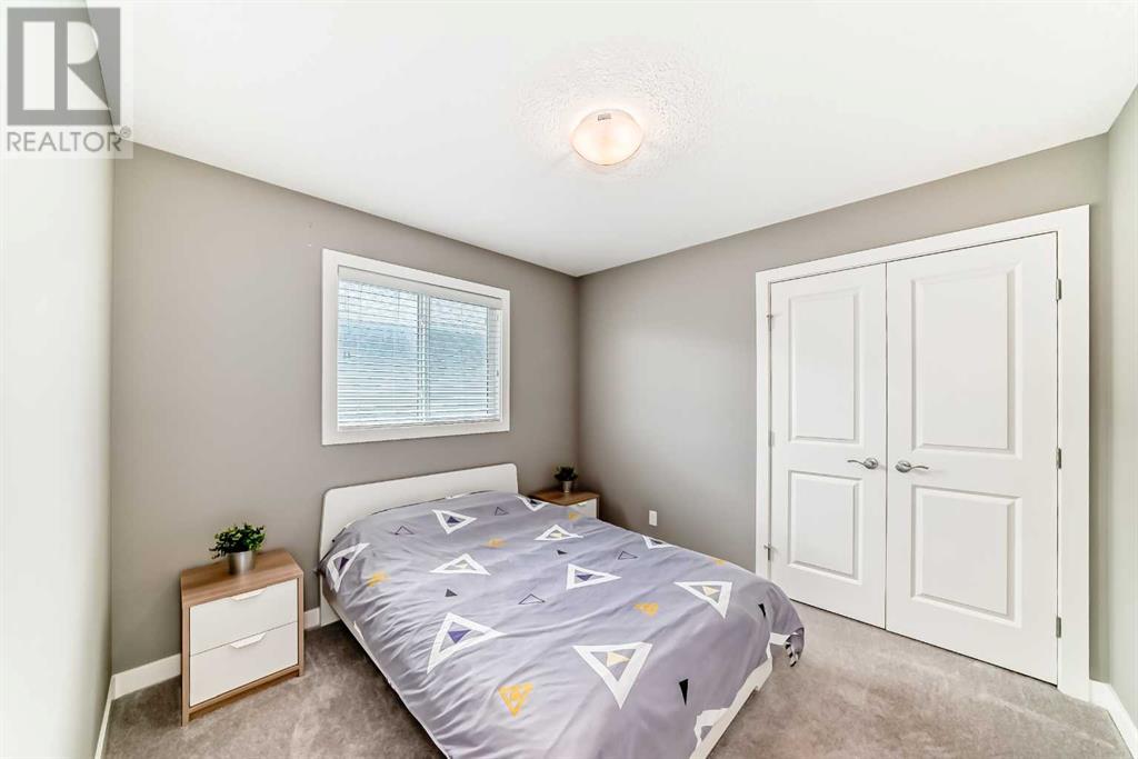 Single Family House for Sale in  Evansglen Circle NW Evanston Calgary 