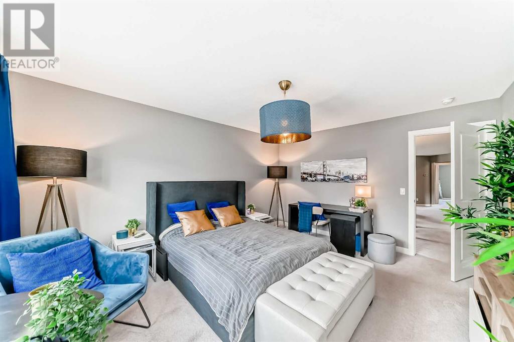 Single Family House for Sale in  Evansglen Circle NW Evanston Calgary 
