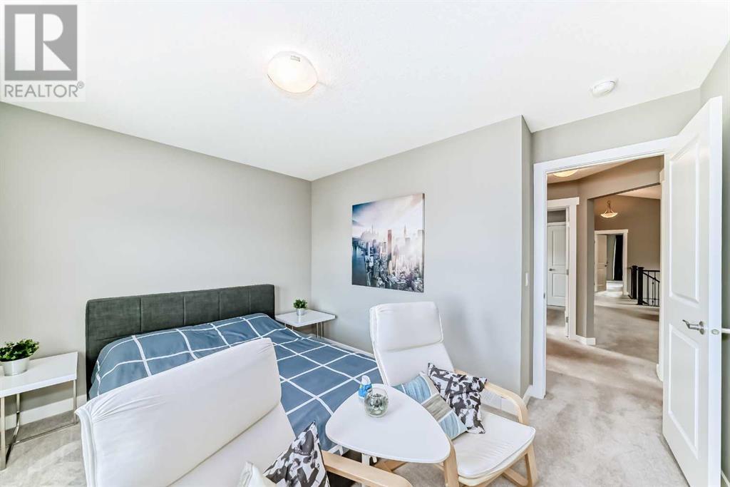 Single Family House for Sale in  Evansglen Circle NW Evanston Calgary 