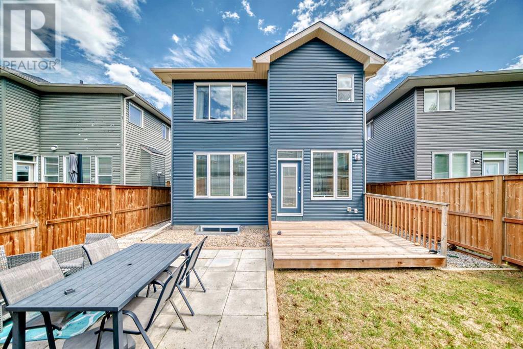 Single Family House for Sale in  Evansglen Circle NW Evanston Calgary 