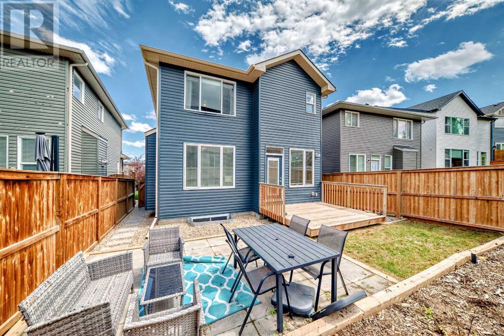 Single Family House for Sale in  Evansglen Circle NW Evanston Calgary 
