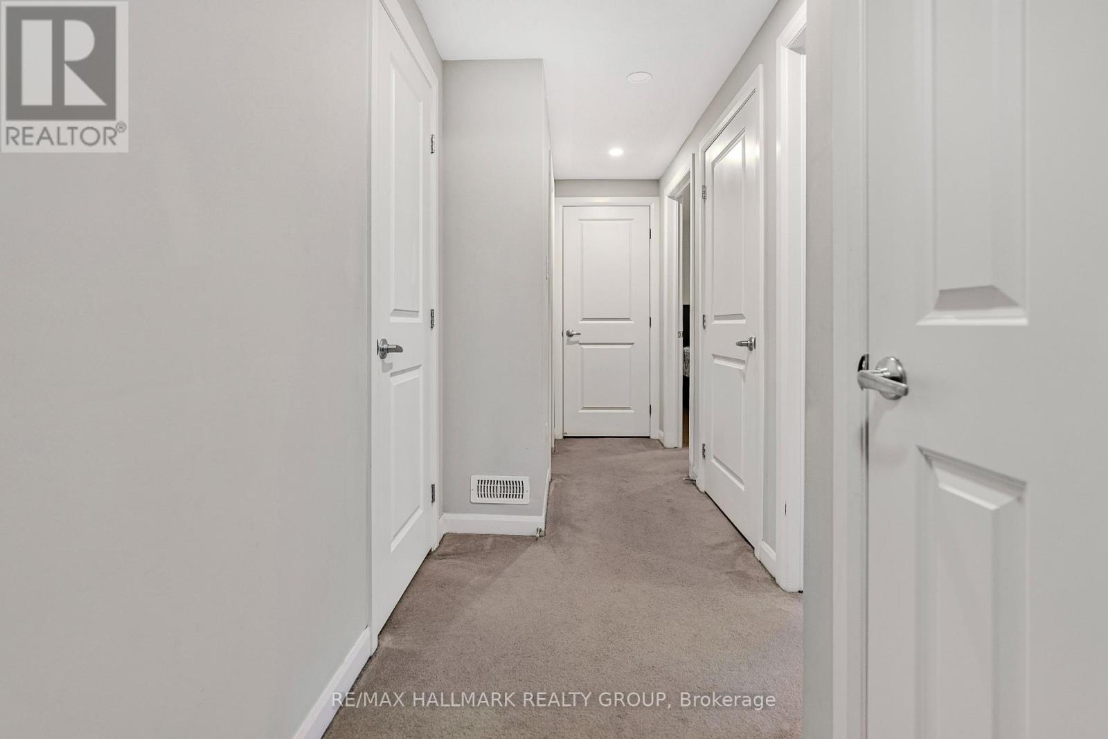 Photo 14 of C 500 Eldorado Private, Ottawa ON