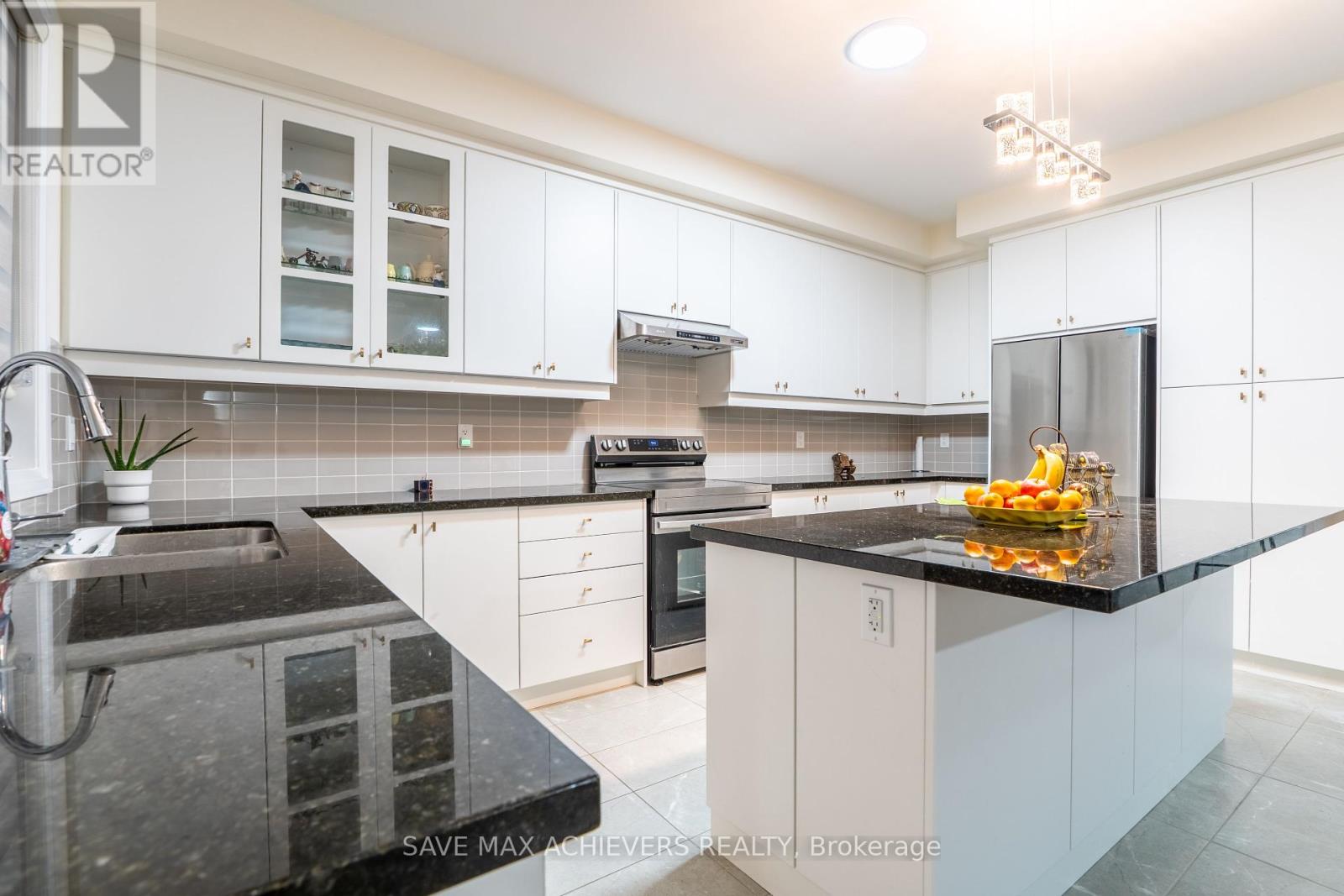 Photo 43 of 47 Daffodil Road, Springwater ON