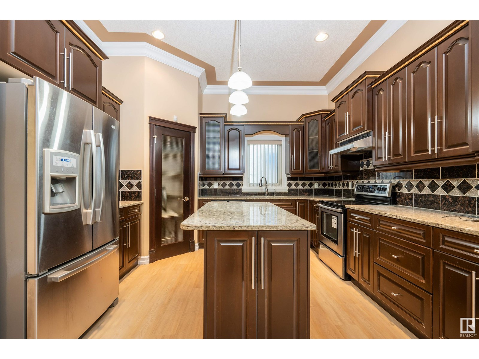 Photo 20 of 1527 67 St Sw, Edmonton AB