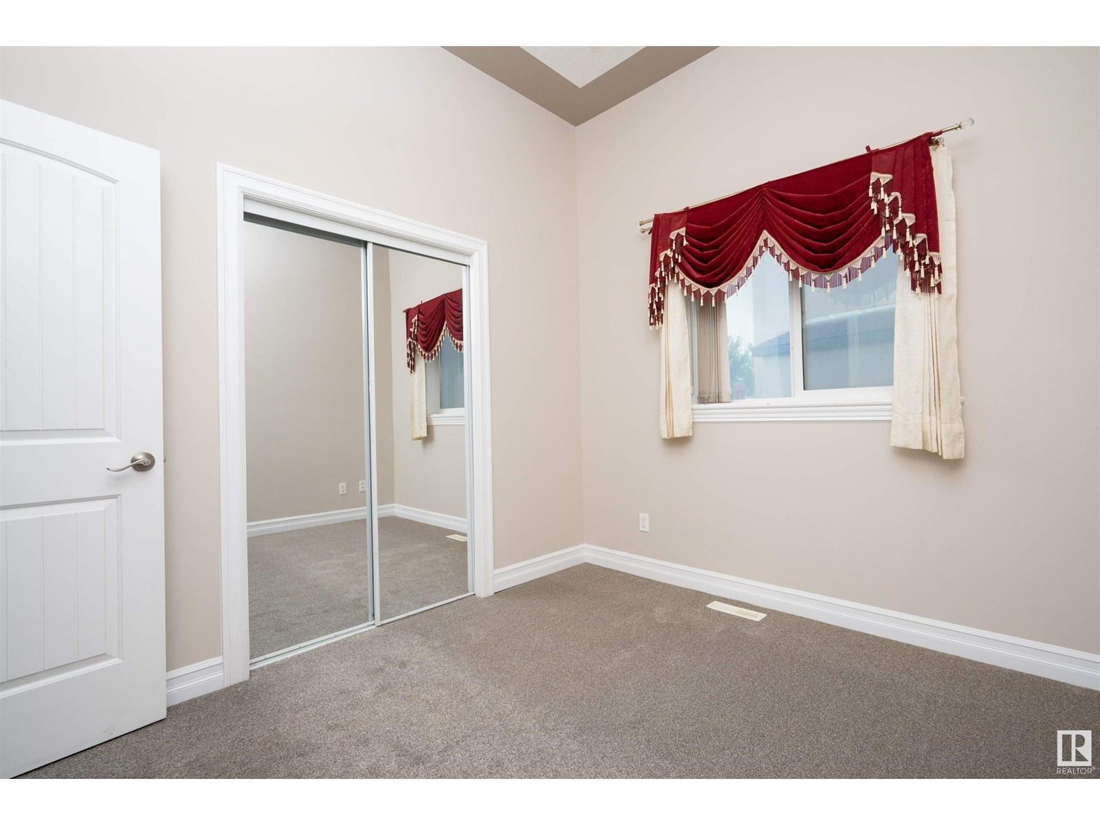 Photo 31 of 1527 67 St Sw, Edmonton AB