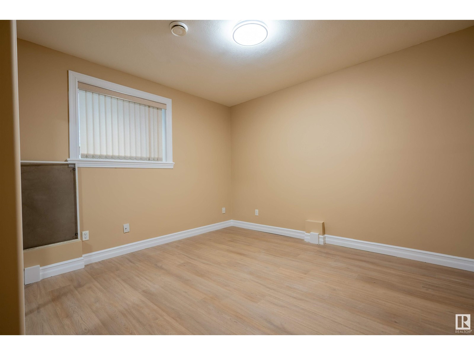 Photo 48 of 1527 67 St Sw, Edmonton AB