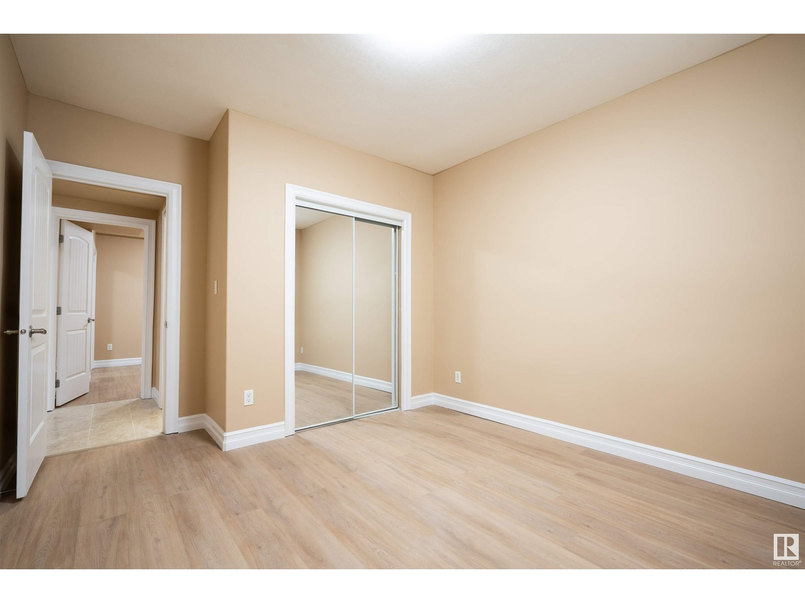 Photo 58 of 1527 67 St Sw, Edmonton AB