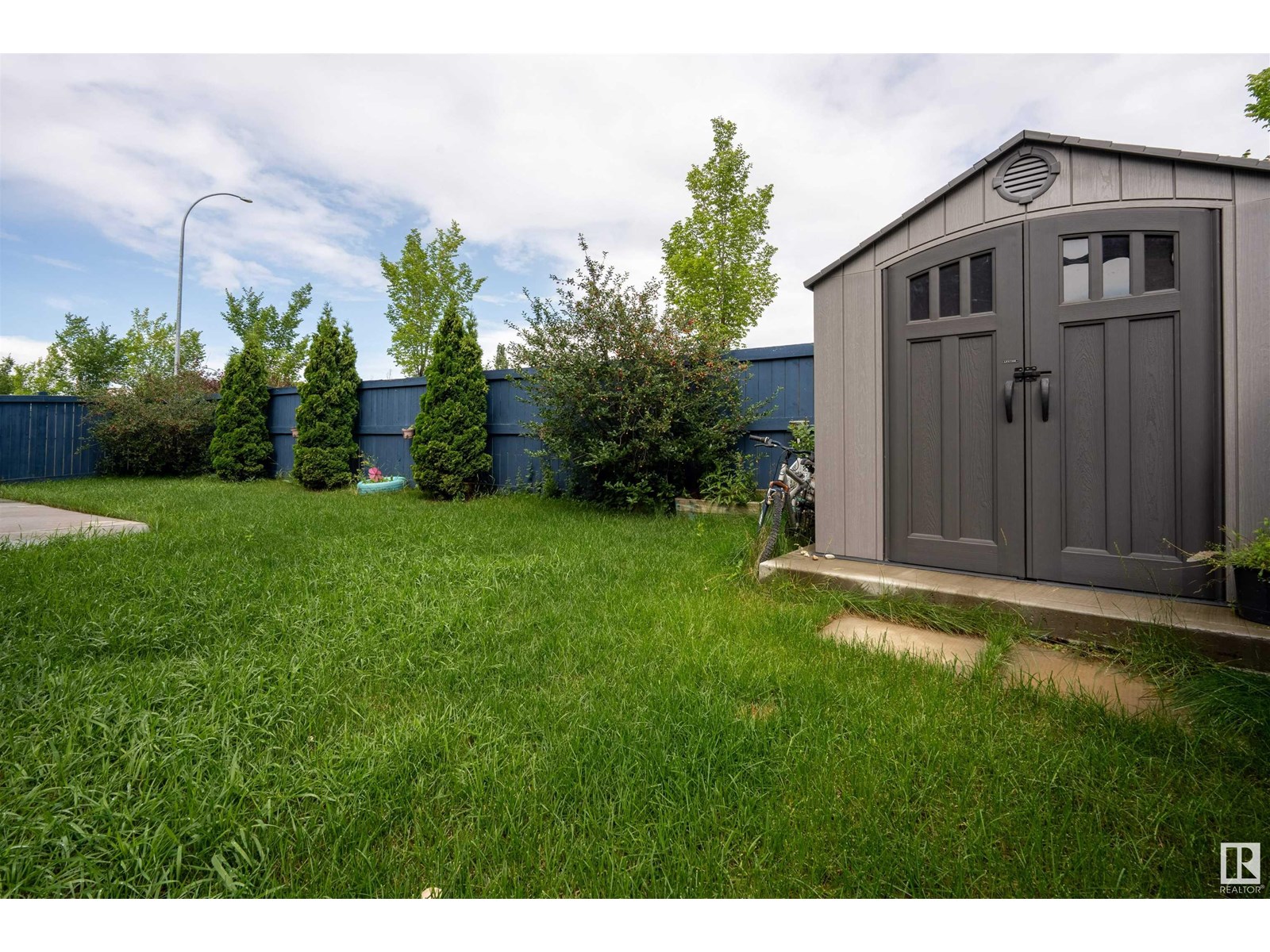 Photo 70 of 1527 67 St Sw, Edmonton AB