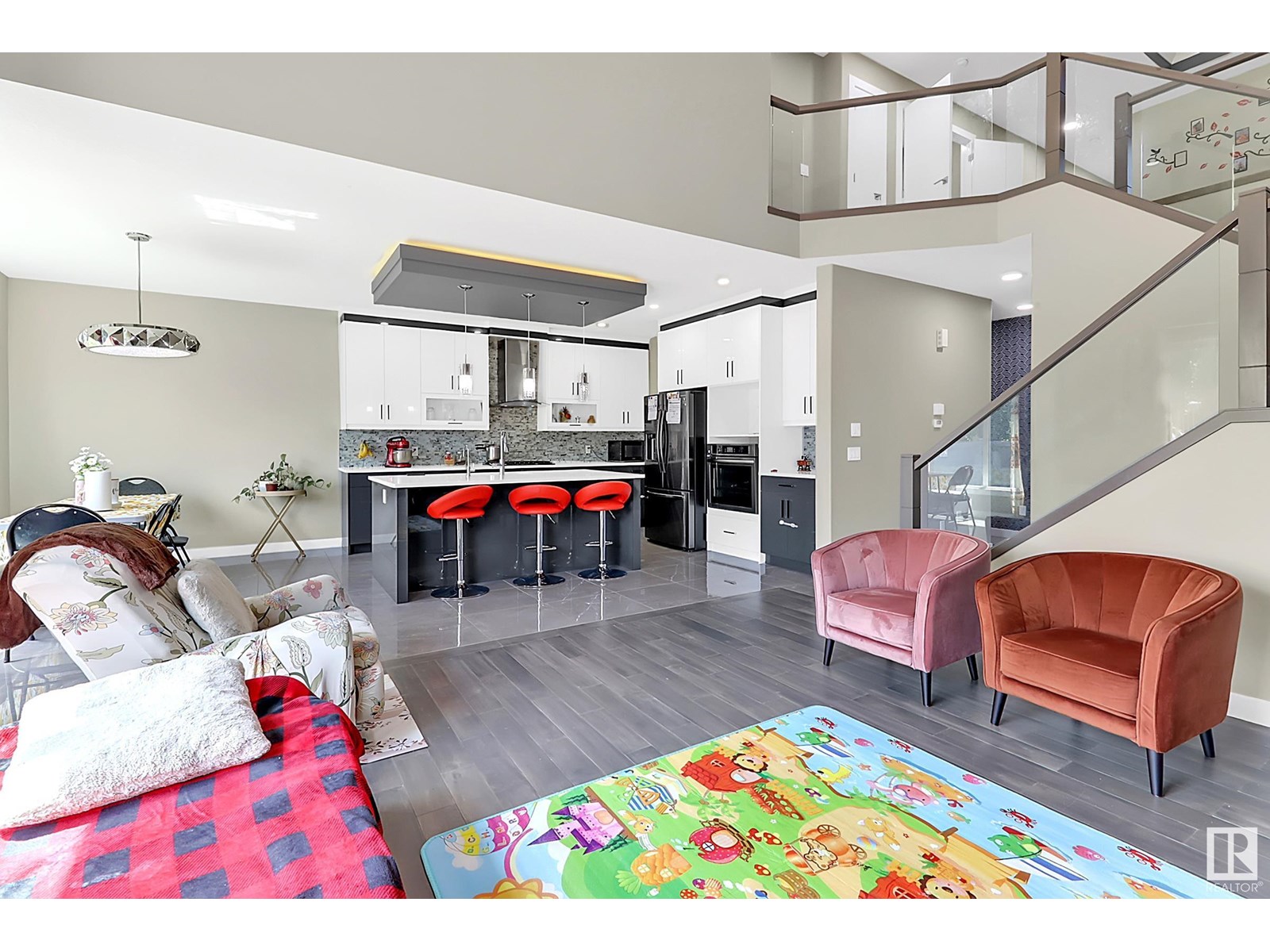 Photo 1 of 1419 150 Av Nw, Edmonton AB