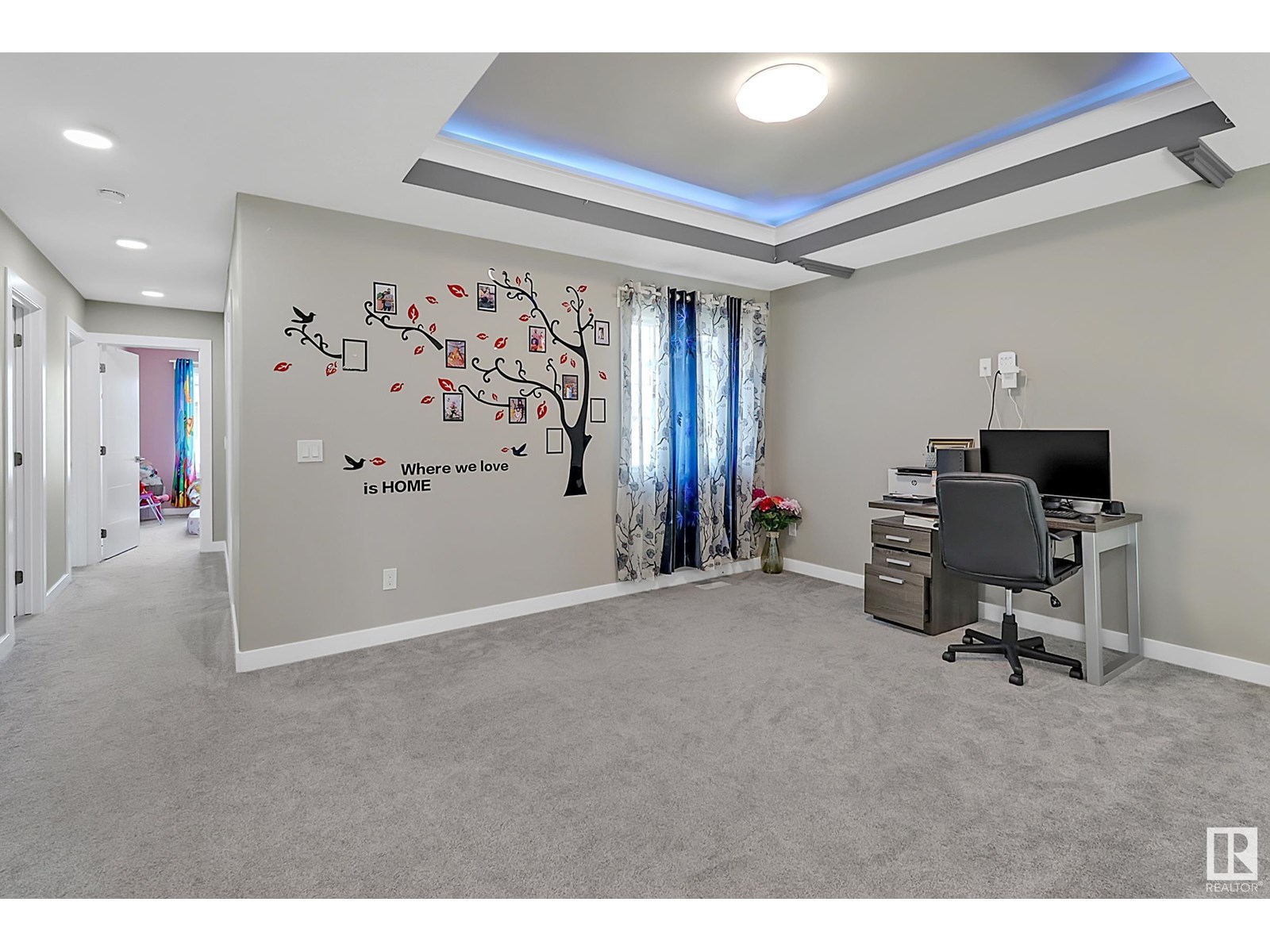 Photo 3 of 1419 150 Av Nw, Edmonton AB