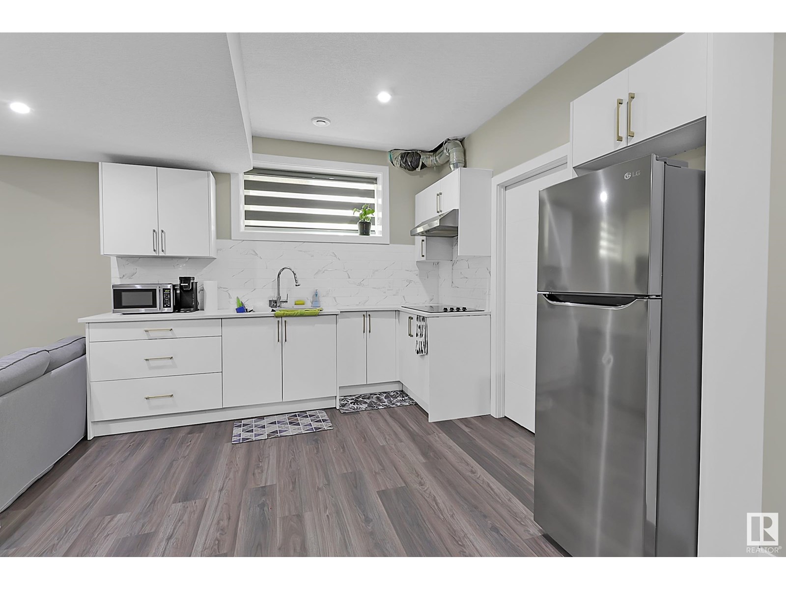 Photo 31 of 1419 150 Av Nw, Edmonton AB