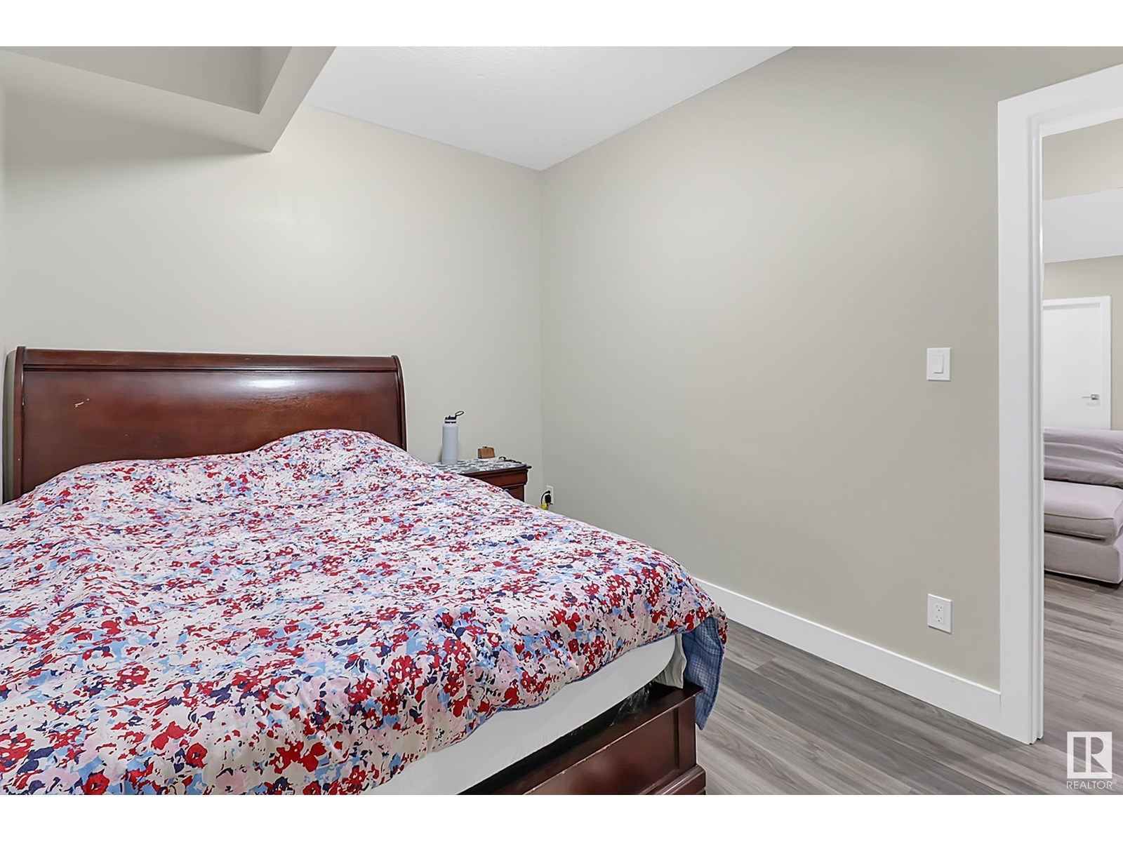 Photo 20 of 1419 150 Av Nw, Edmonton AB