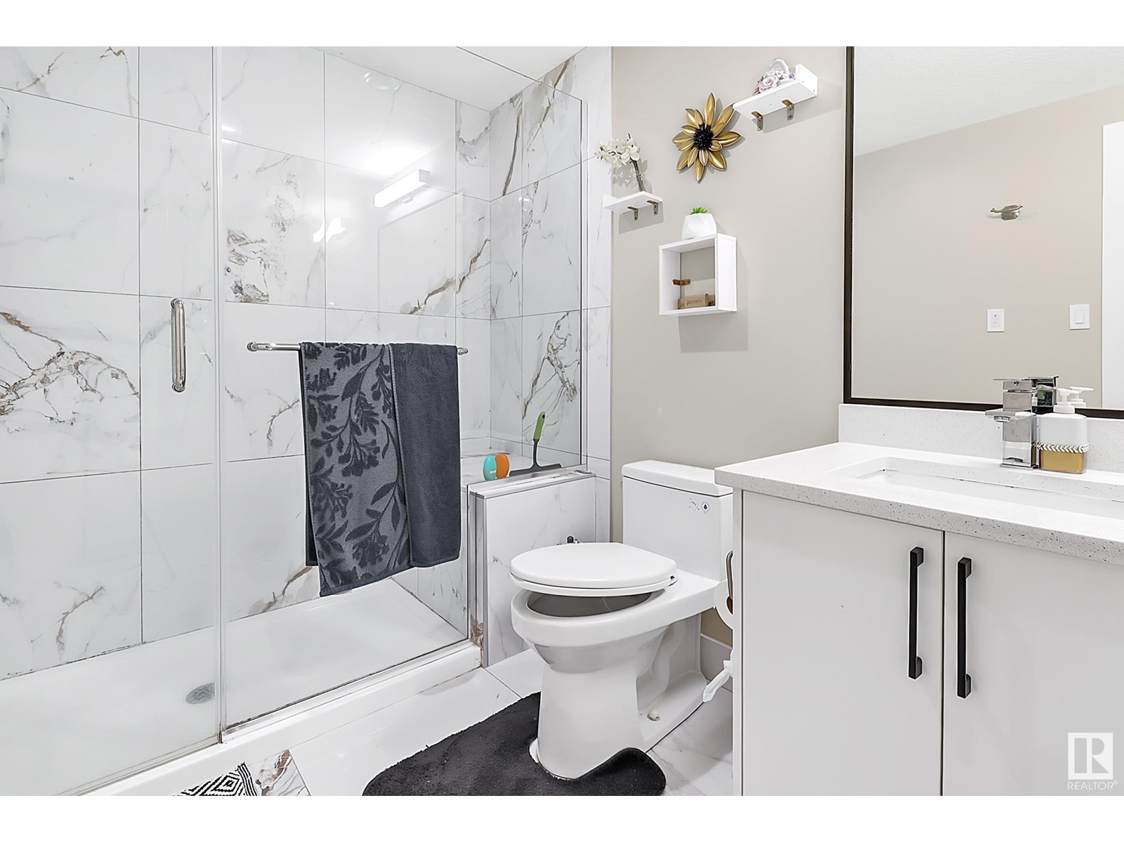 Photo 36 of 1419 150 Av Nw, Edmonton AB