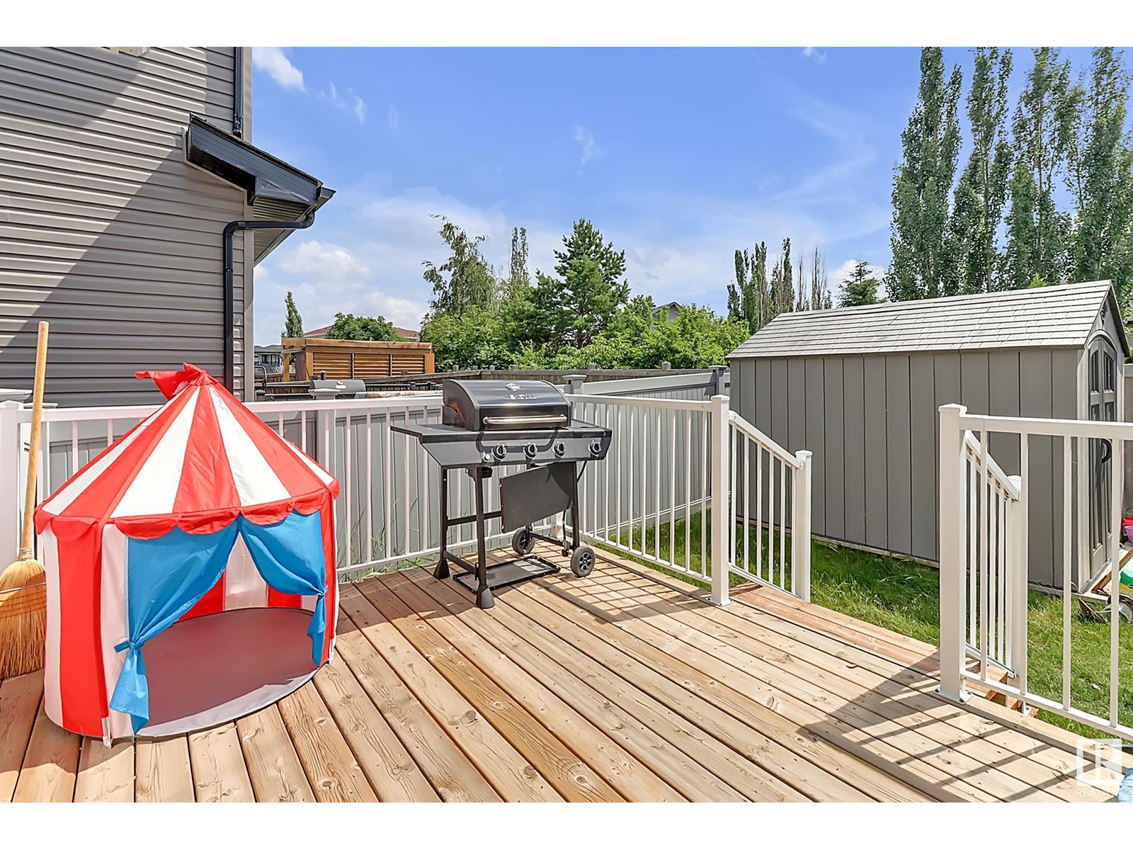 Photo 35 of 1419 150 Av Nw, Edmonton AB