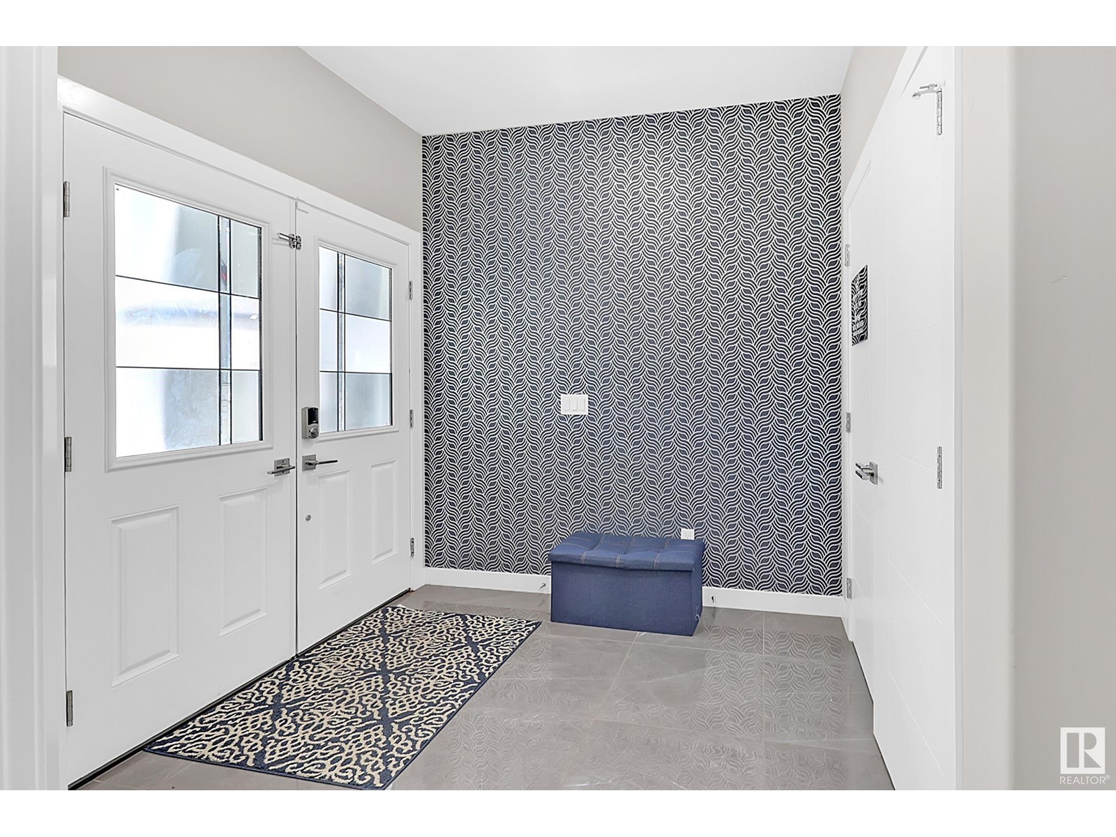 Photo 11 of 1419 150 Av Nw, Edmonton AB