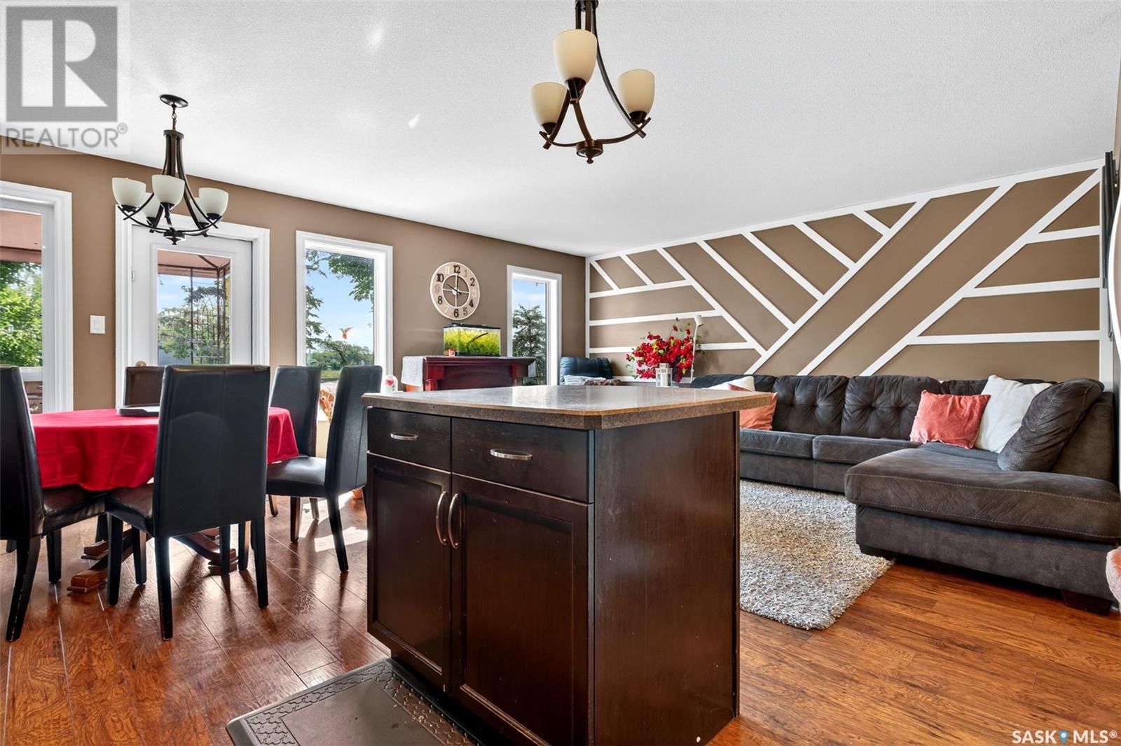 Single Family House 2 Level for Sale in  Connaught STREET Regina 