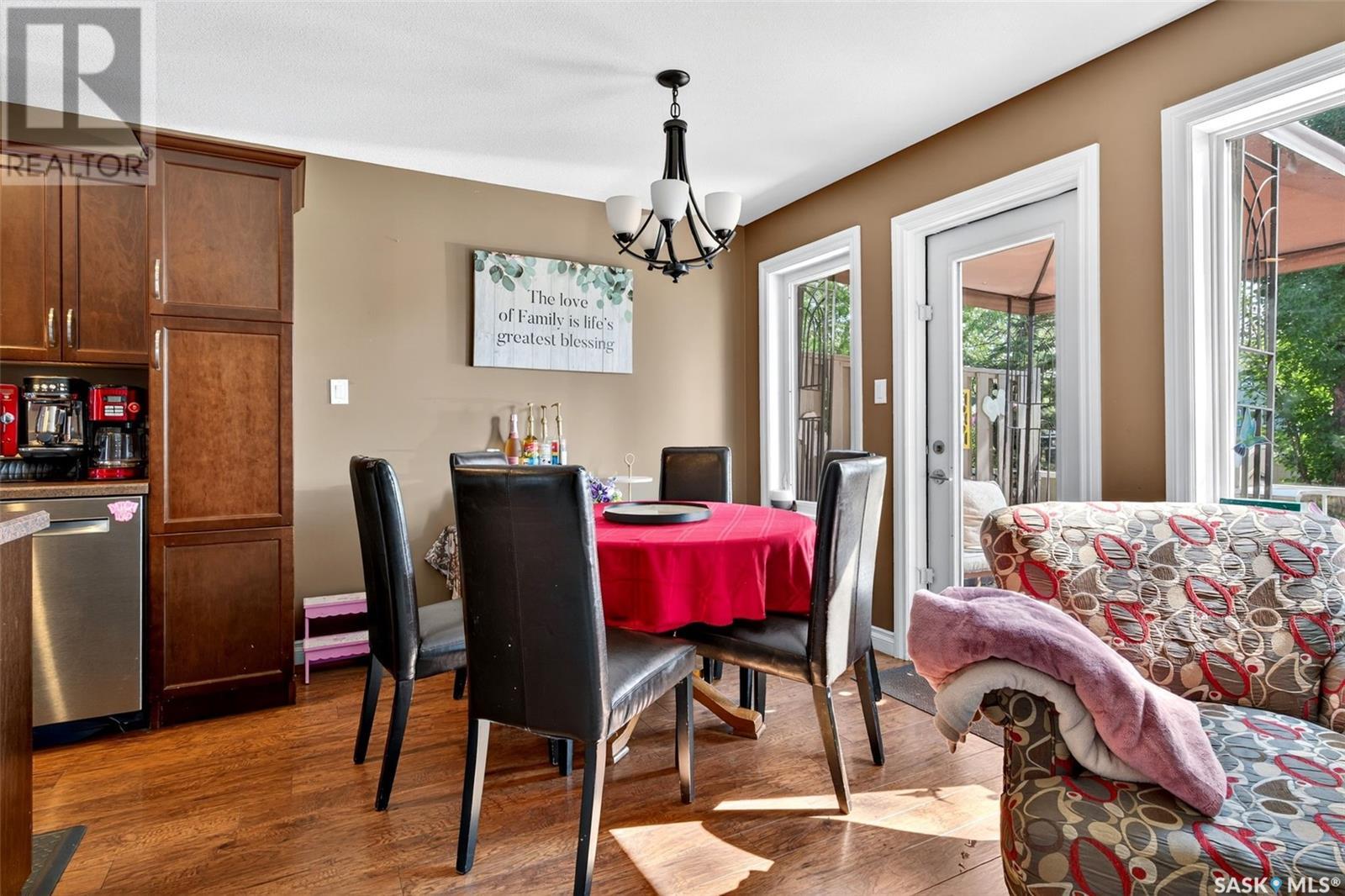 Single Family House 2 Level for Sale in  Connaught STREET Regina 