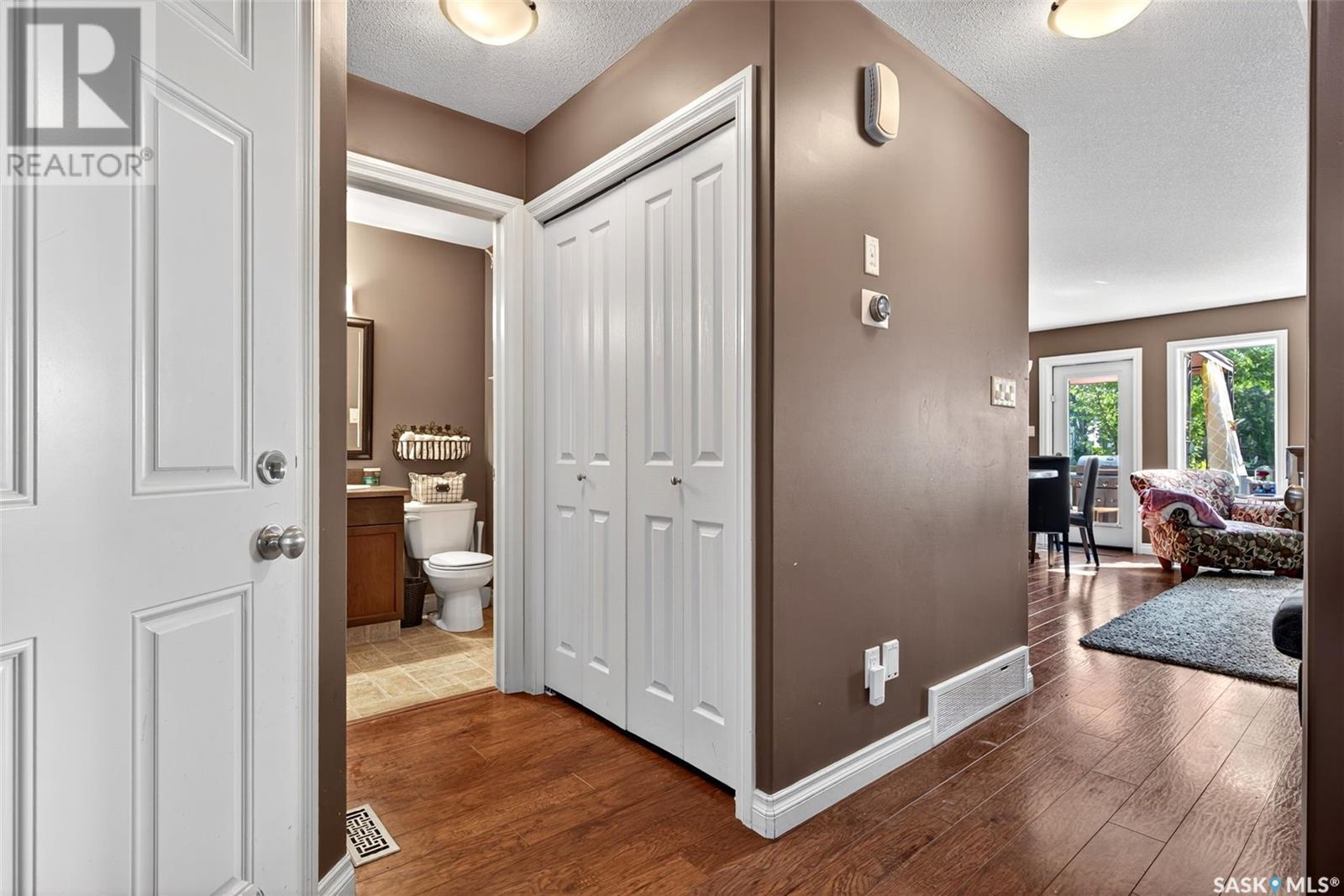 Single Family House 2 Level for Sale in  Connaught STREET Regina 