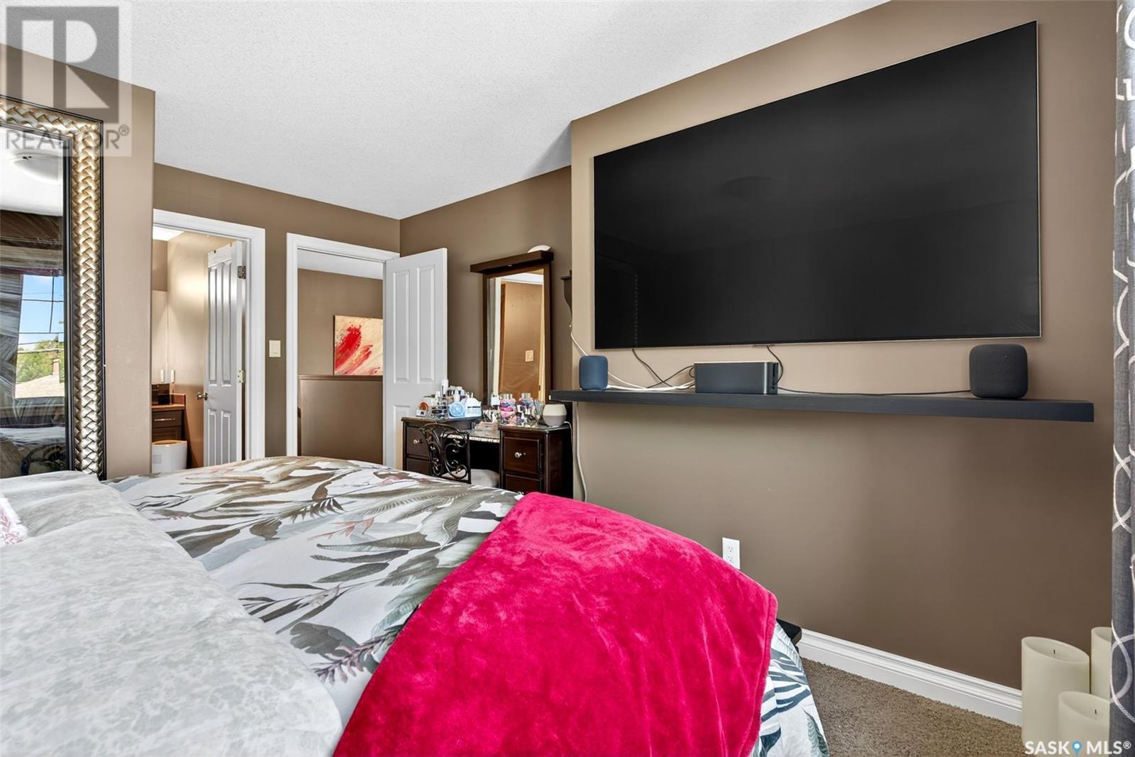 Single Family House 2 Level for Sale in  Connaught STREET Regina 