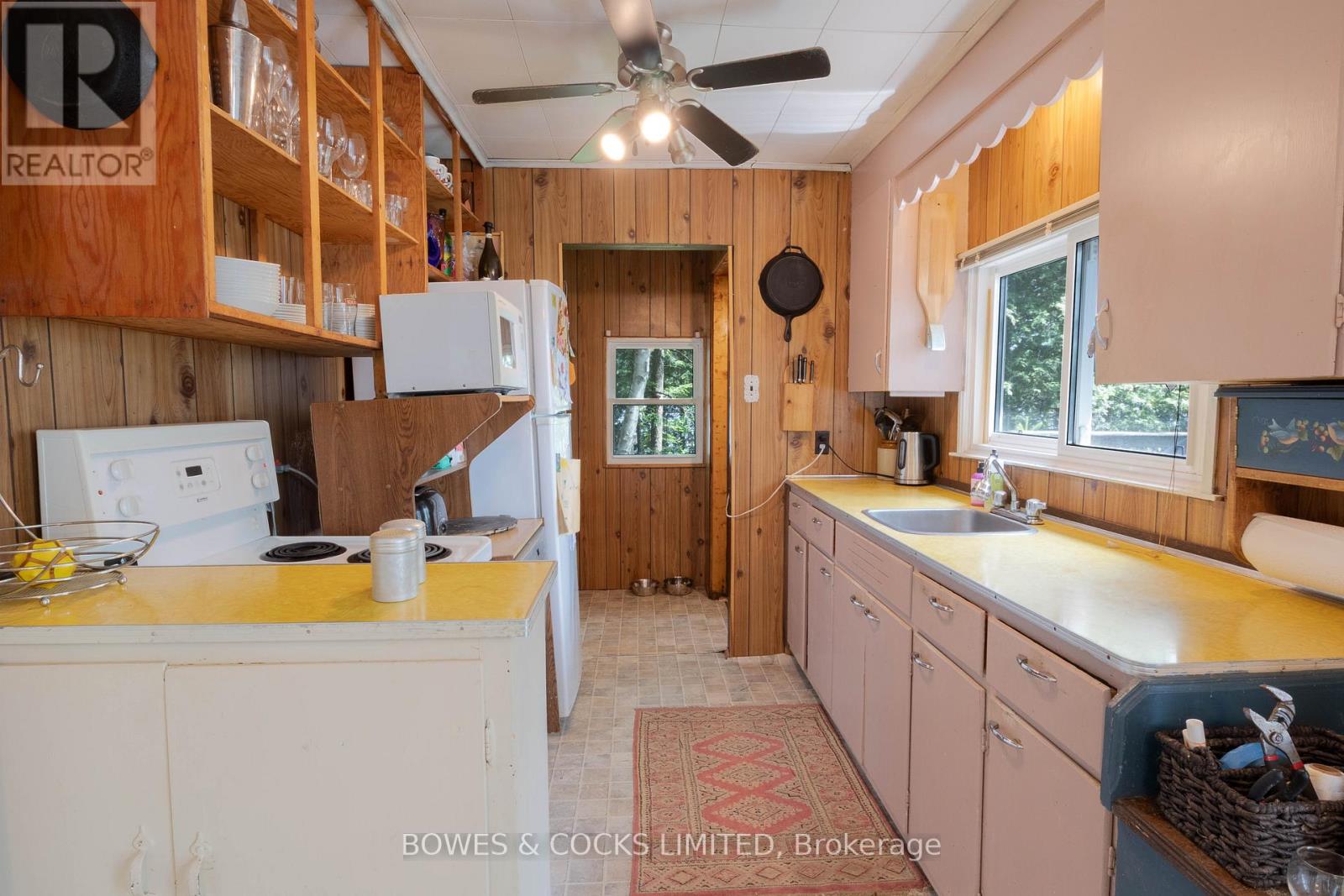 Photo 33 of 1117 Thunderbird Lane Birch Island, Highlands East ON