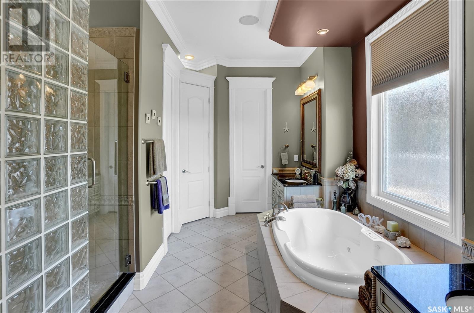 Photo 39 of 1453 Normandy Drive, Moose Jaw SK