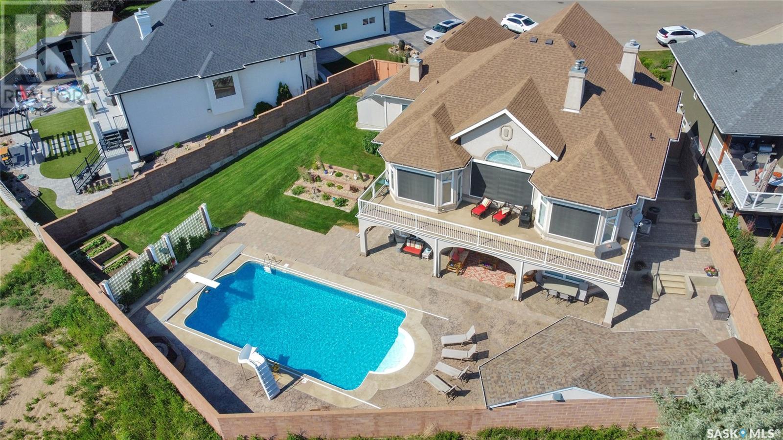 Photo 17 of 1453 Normandy Drive, Moose Jaw SK