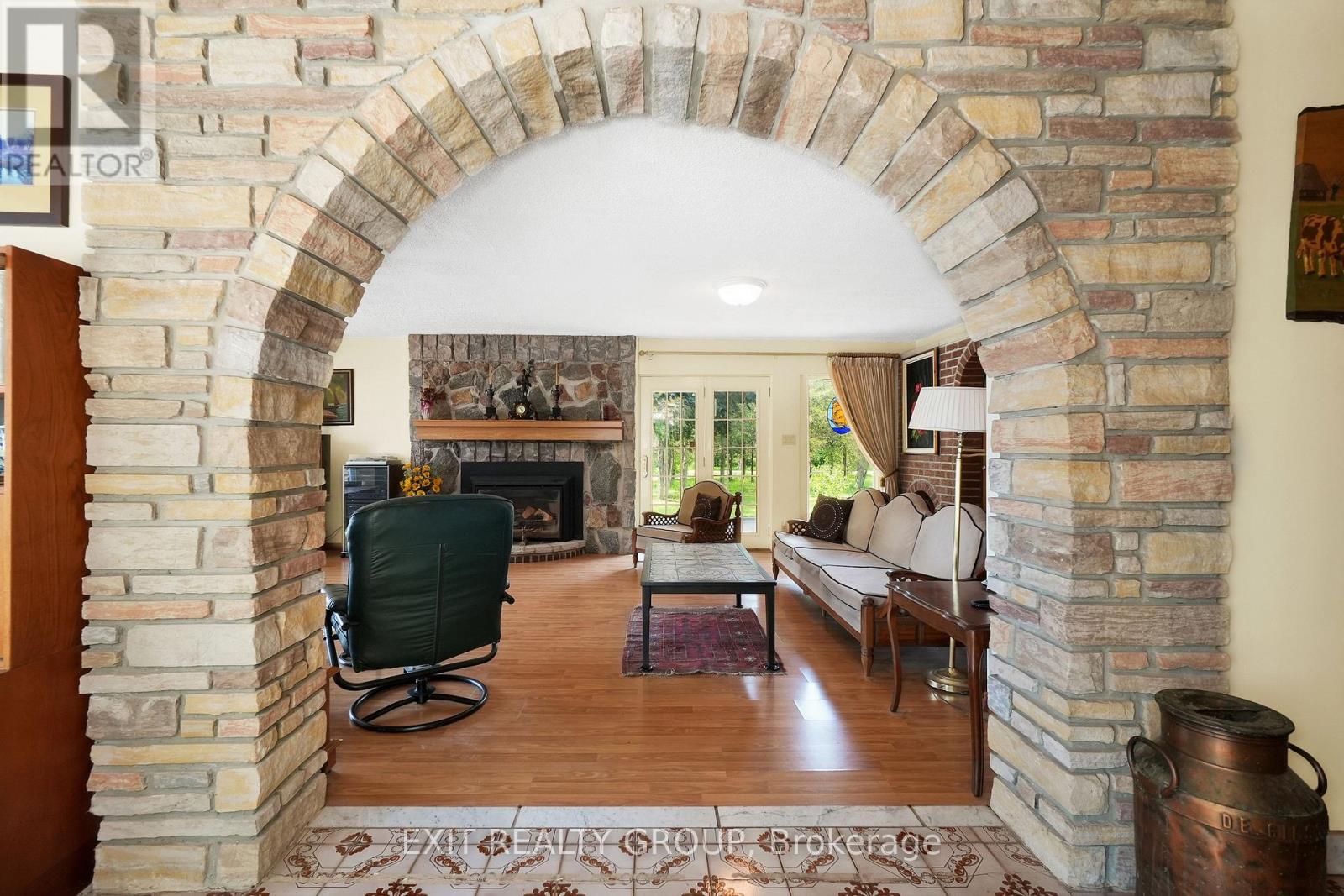 Photo 4 of 1249 Glen Miller Road, Quinte West ON