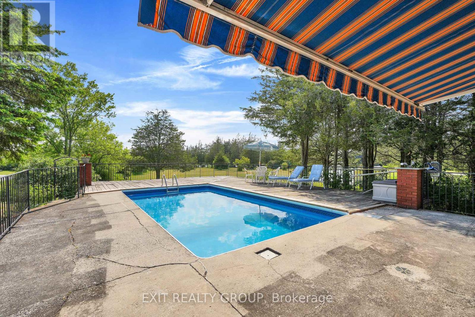 Photo 30 of 1249 Glen Miller Road, Quinte West ON