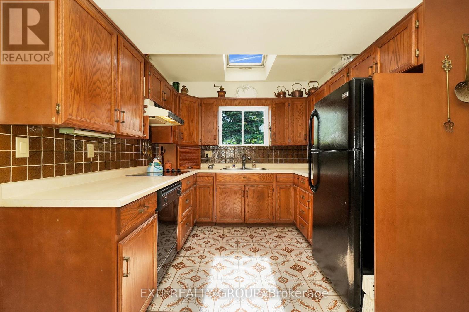 Photo 24 of 1249 Glen Miller Road, Quinte West ON