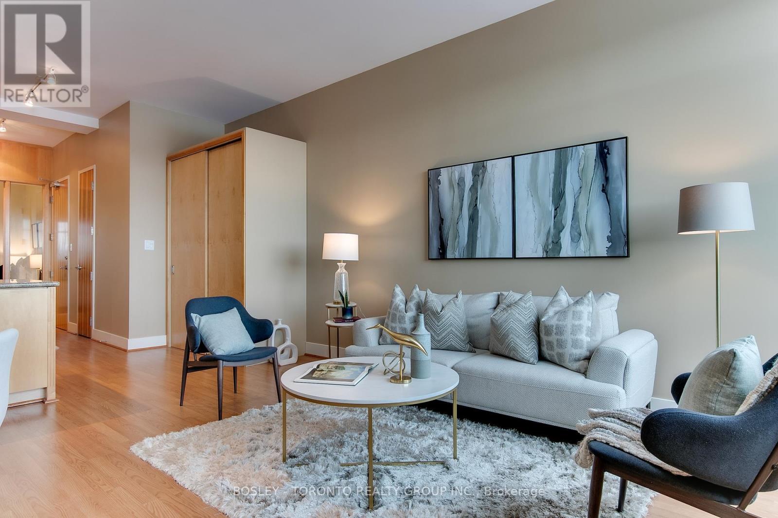Photo 23 of 309 562 Eglinton Avenue E, Toronto ON