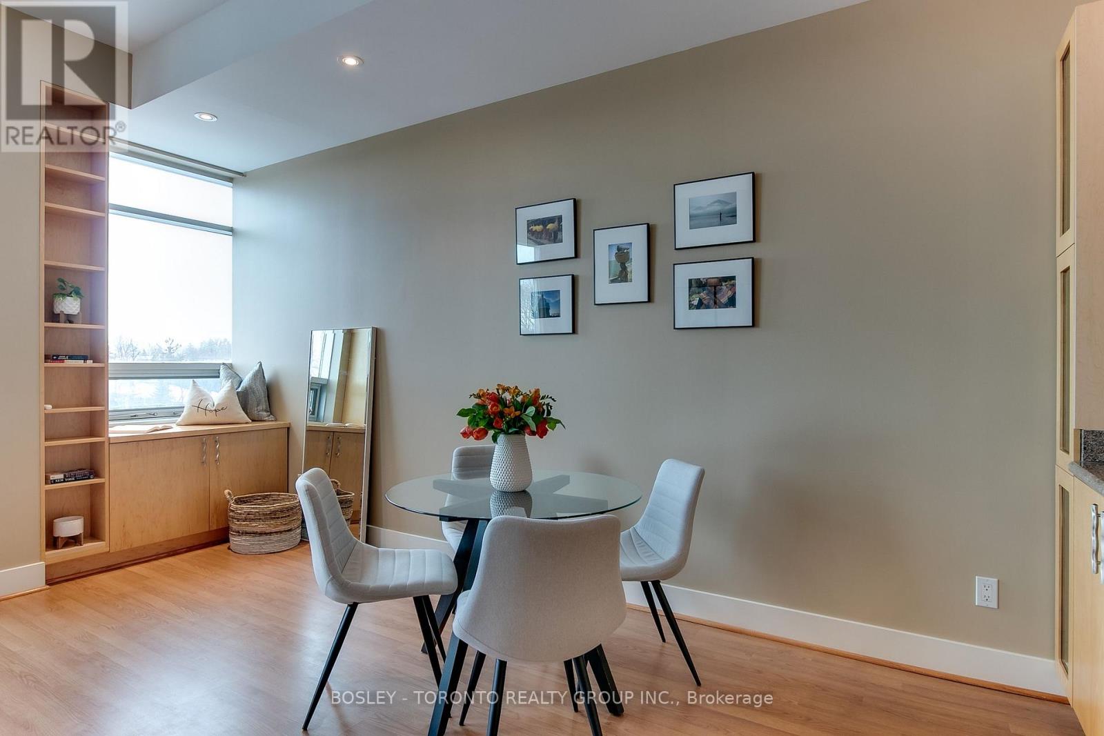 Photo 1 of 309 562 Eglinton Avenue E, Toronto ON
