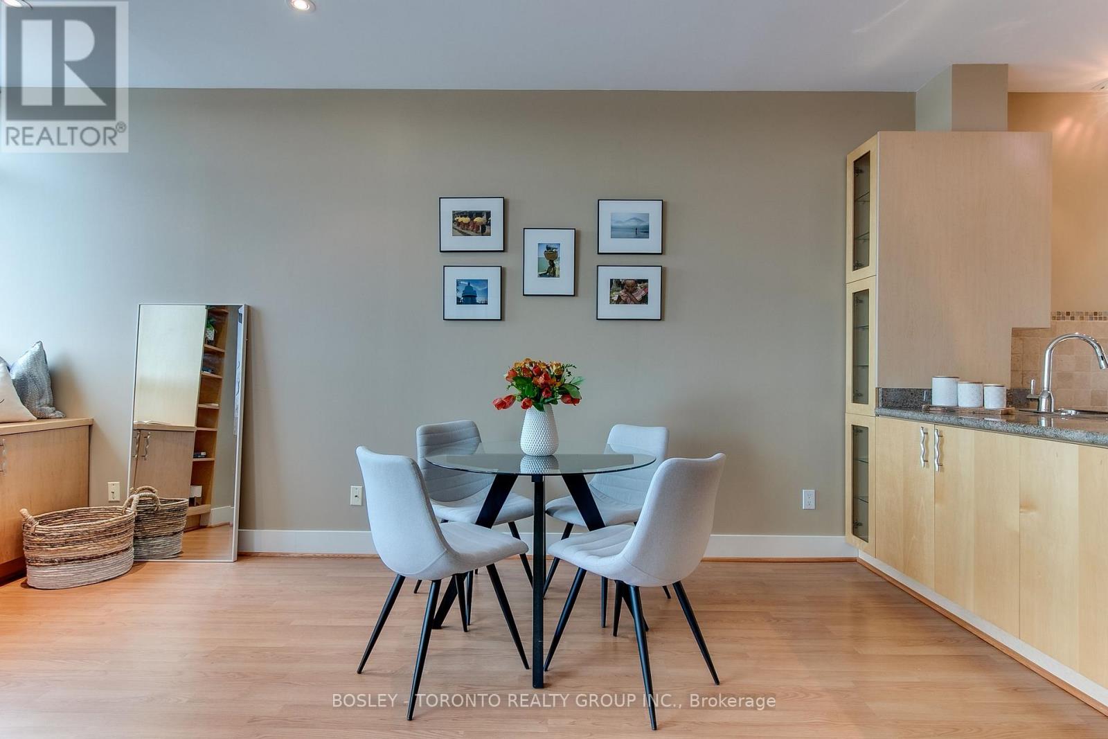 Photo 38 of 309 562 Eglinton Avenue E, Toronto ON