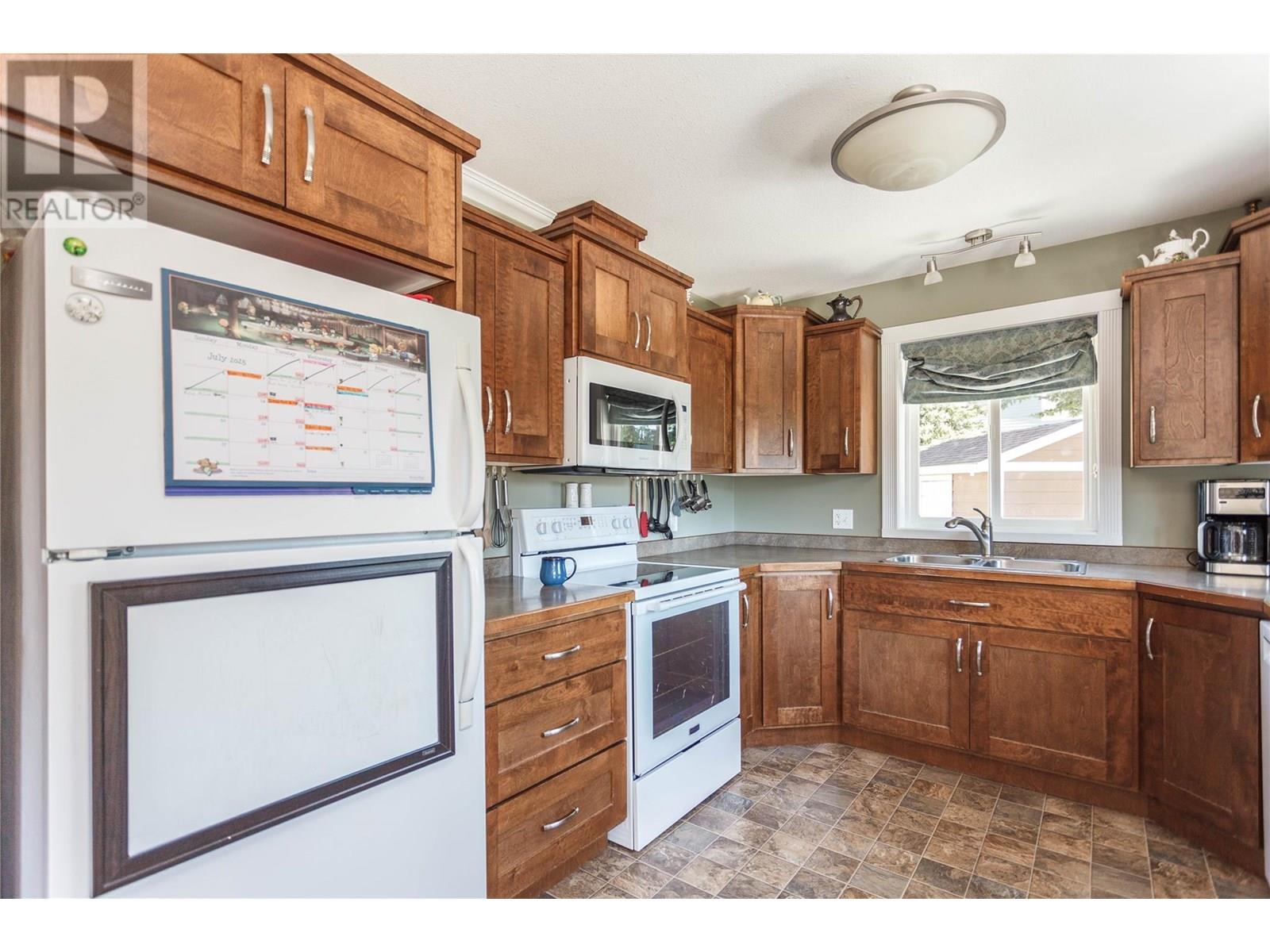 1859 Schunter Drive, Lumby