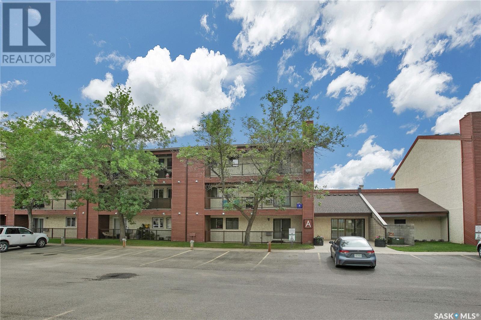 Single Family House Low rise for Sale in A  th STREET E Saskatoon 